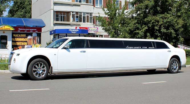 Автопарк лимузинов